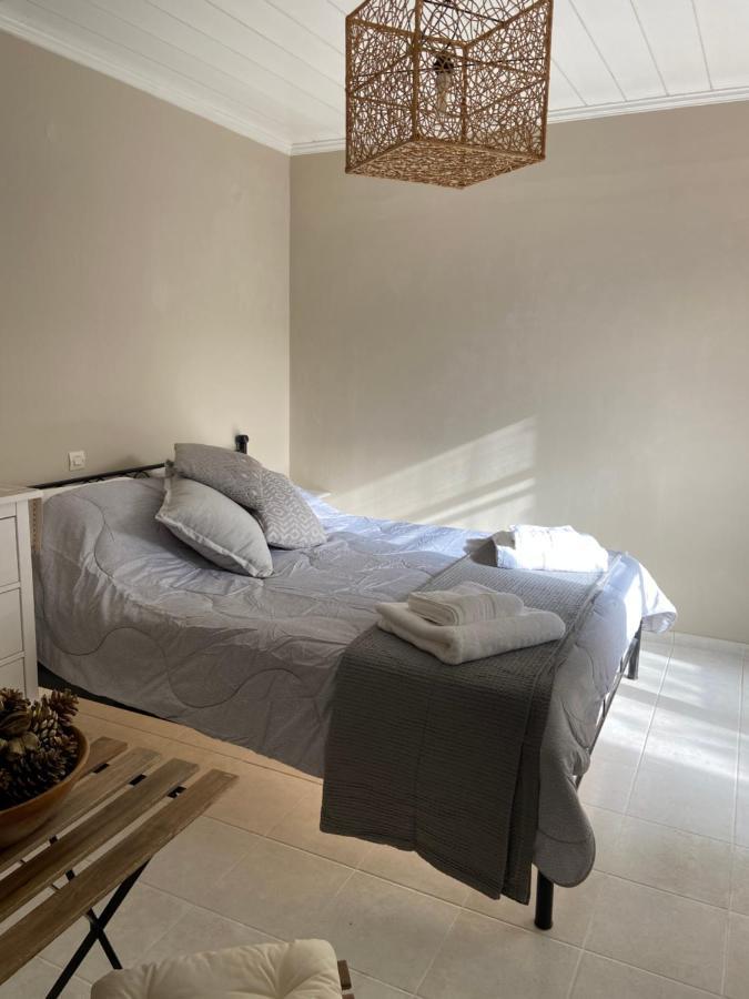 Pepper Tree Apartment Aegina Exterior foto